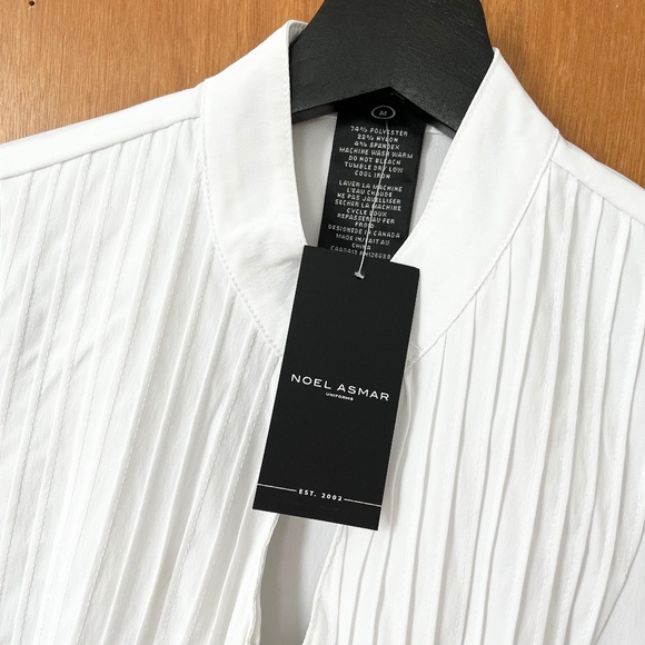 Noel Asmar White Dolce Tunic M for estheticians, massage therapist - Picture 6 of 12